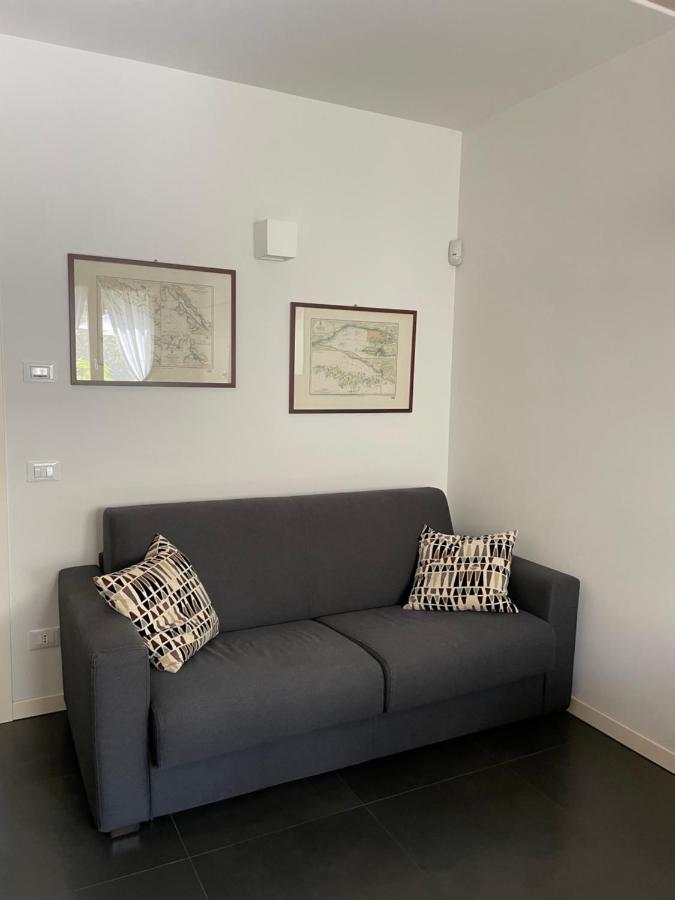 Villa Arzilla Desenzano del Garda Buitenkant foto